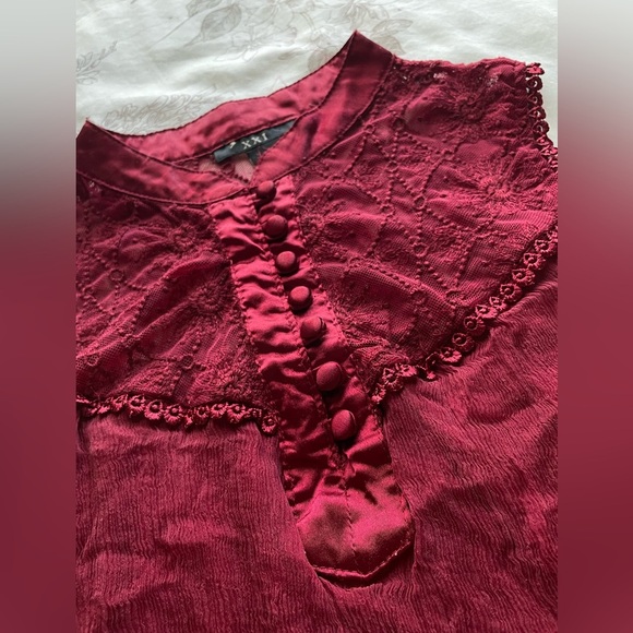 Y2K Red Silk High Neck Embroidered Blouse Top Medium Red Vamp Whimsigoth Witchy - Picture 3 of 9